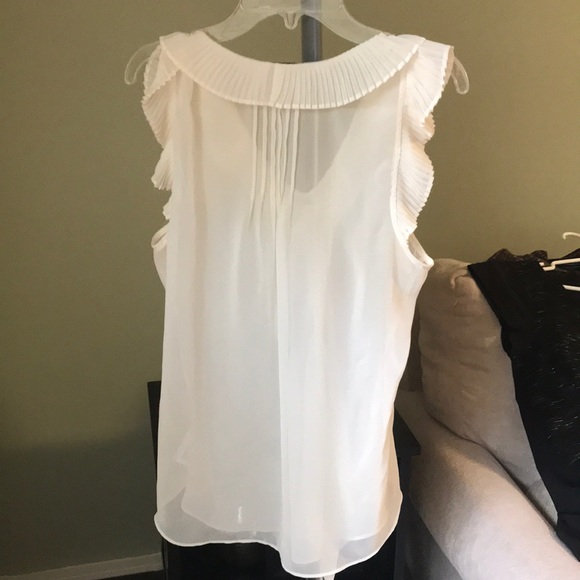cream colored v-neck tank with collar, ruffles. - Picture 2 of 2